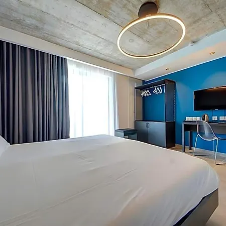 Ikyk - St Julian's 3*