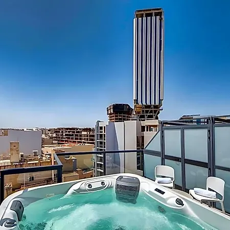 Ikyk - St Julian's Otel