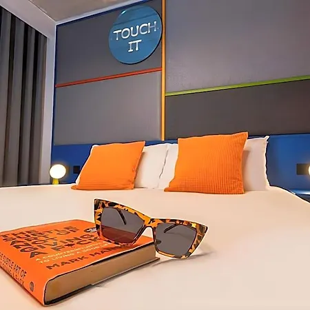 Otel Ikyk - St Julian's