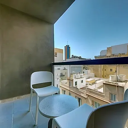 Otel Ikyk - St Julian's 3*