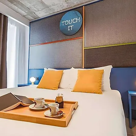 Otel Ikyk - St Julian's